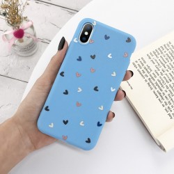 Silikonowe etui do modeli iPhone - okładka tylna - serduszkaOchrona
