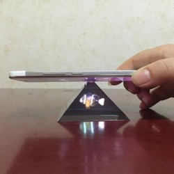 Mini projektor do telefonu - kształt piramidy - hologram 3DProjektory