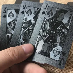 Karty do gry w pokera - czarne / złote / wzór dolara amerykańskiego - wodoodpornePuzzle & gry