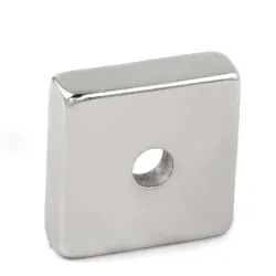 N35 - neodymium magnet - square - with 7mm hole - 30 * 30 * 10mmN35
