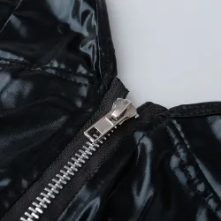 Seksowne skórzane body - z zamkiem - komplet z podwiązką i stringamiBielizna
