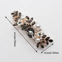 Elegant hair clip with black crystal flowersHair clips