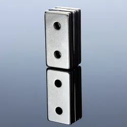 N52 - magnes neodymowy - mocny blok stożkowy - 40mm * 20mm * 5mm - z podwójnym otworem 5mm - 3 sztukiN52