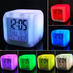 Cyfrowy zegarek LED - budzik - termometr - dataZegary