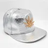 Czapka z daszkiem - skórzana snapback - z metalowym liściem - w stylu hip hopCzapki & Kapelusze