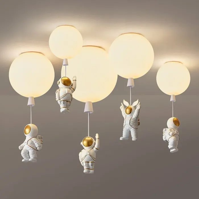 Styl skandynawski - lampa sufitowa w kształcie balonu - z astronautą - LEDŚwiatła sufitowe