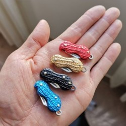Mini scyzoryk - składany - stal nierdzewna - kształt orzecha ziemnegoNoże & Narzędzia Wielofunkcyjne