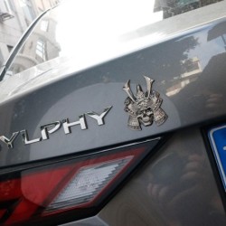 Metalowa naklejka na samochód / motocykl - emblemat - japoński samurajNaklejki