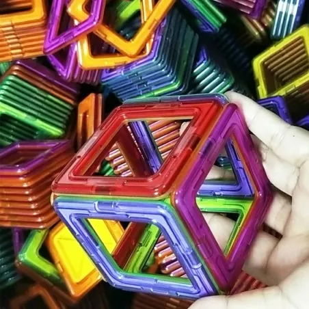 Klocki magnetyczne - zestaw konstrukcyjny - duży rozmiar - zabawka edukacyjnaKonstrukcja