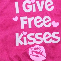 "I give free kisses" - koszulka dla psów / kotówUbrania & Buty