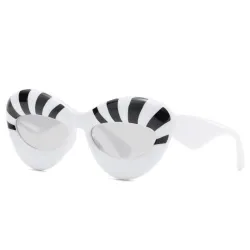 Fashionable sunglasses - striped cat eyesSunglasses