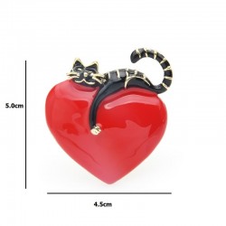 Czerwone serce z leniwym kotem - broszka emaliowanaBroszki