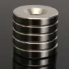 Magnes neodymowy N52 - mocny okrągły pierścień z otworem 4mm - 15 * 3mm - 5 sztukN52