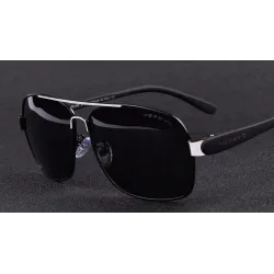 Mirror lens polarised sunglassesSunglasses