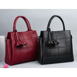 Damska skórzana torebka crossbody na ramięTorebki