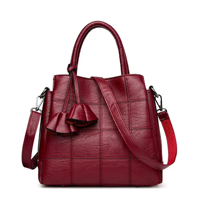 Damska skórzana torebka crossbody na ramięTorebki
