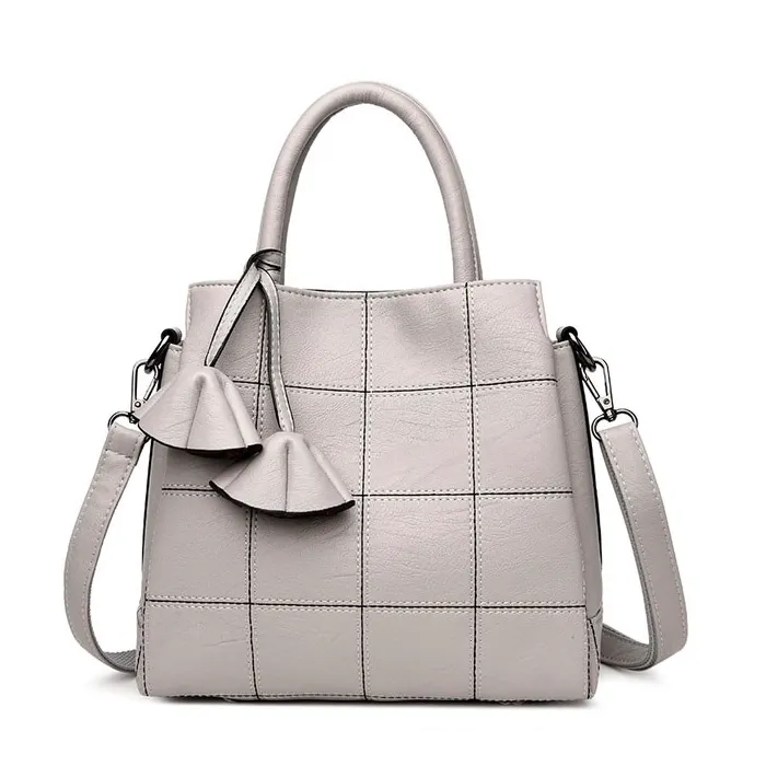 Damska skórzana torebka crossbody na ramięTorebki