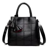 Damska skórzana torebka crossbody na ramięTorebki
