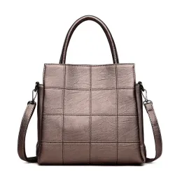 Damska skórzana torebka crossbody na ramięTorebki