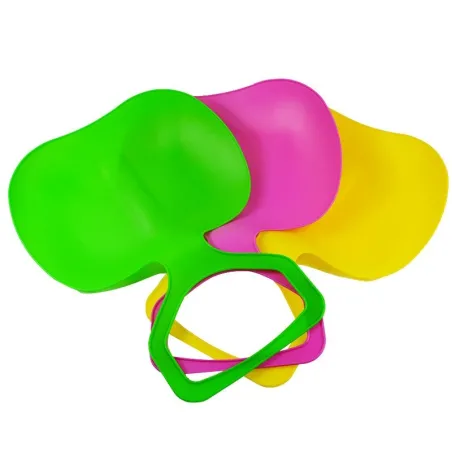 Piasek - trawa - śnieg - plastikowe sankiSporty Zimowe