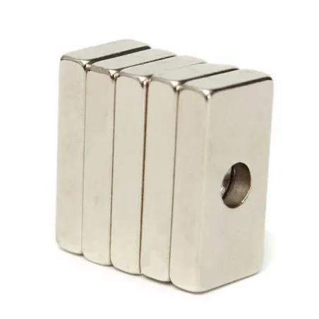 N35 silny magnes neodymowy prostopadłościan 20 * 10 * 4mm z 4mm otworem 5 sztN35