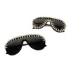 Vintage steampunkowe okulary przeciwsłoneczne z nitami - unisexOkulary Przeciwsłoneczne