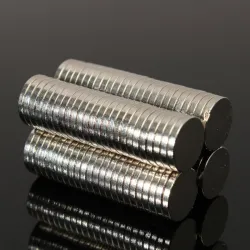 N52 neodymium magnet - small round disc 8mm x 1mm 50 piecesN52