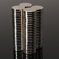 Magnes neodymowy N52 - mały okrągły dysk 8 mm x 1 mm 50 sztukN52