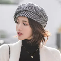 Elegancki wełniany beret - czapkaCzapki & Kapelusze